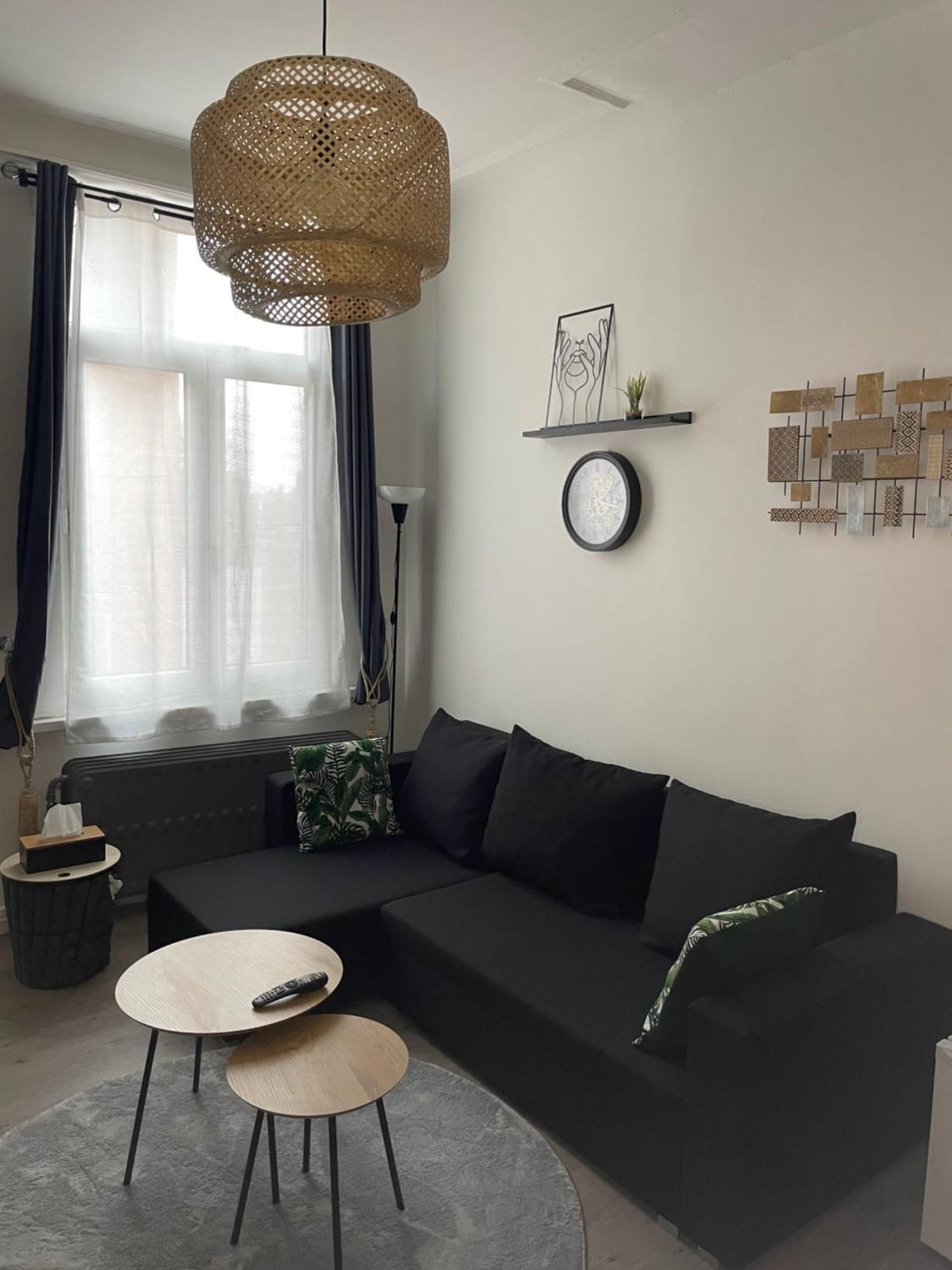 Chez Auguy Et Deborah Hotel Antwerpen Bagian luar foto